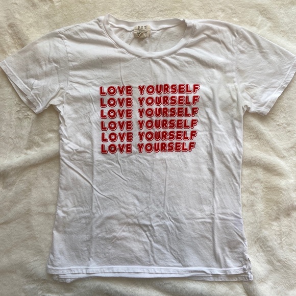 Love Yourself Graphic Tee - Picture 10 of 12